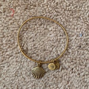 Seashell Alex and Ani